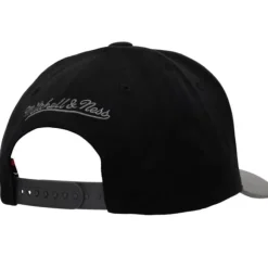 8 Bit Xl Classic Red Brooklyn Nets