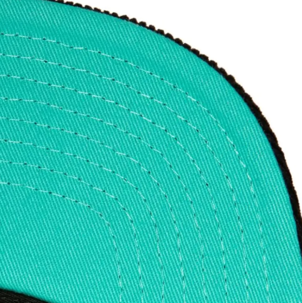 2 Tone Team Cord Fitted Hwc Vancouver Grizzlies