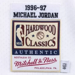 Authentic Jersey Chicago Bulls 1996-97 Michael Jordan