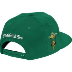 Champ Year Trophy Snapack Hwc Milwaukee Bucks