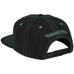 Contrast Stitch Snapback Milwaukee Bucks