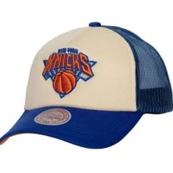 Cream Trucker Snapback New York Knicks