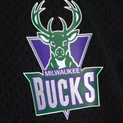 Mesh 1/4 Zip Milwaukee Bucks