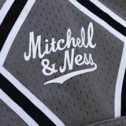 Mitchell & Ness Diamond Script Shorts