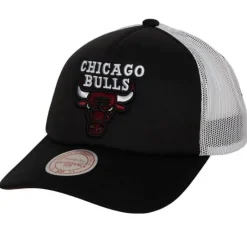 Off The Backboard Trucker Snapback Chicago Bulls