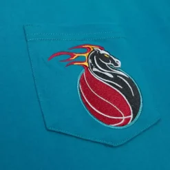 Premium Pocket Tee Detroit Pistons