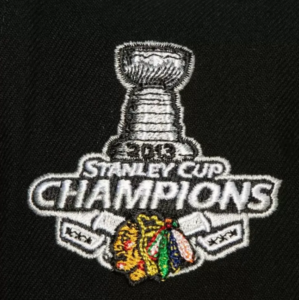 Side Patch Fitted Chicago Blackhawks