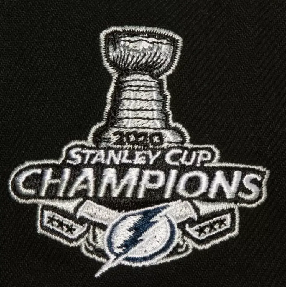 Side Patch Fitted Tampa Bay Lightning