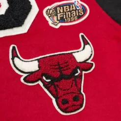 Team Legacy Varsity Jacket Chicago Bulls