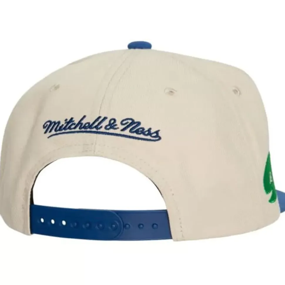 Vintage Cream Snapback Hartford Whalers