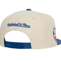 Vintage Cream Snapback New York Islanders