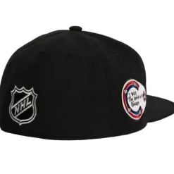 Vintage Fitted Chicago Blackhawks