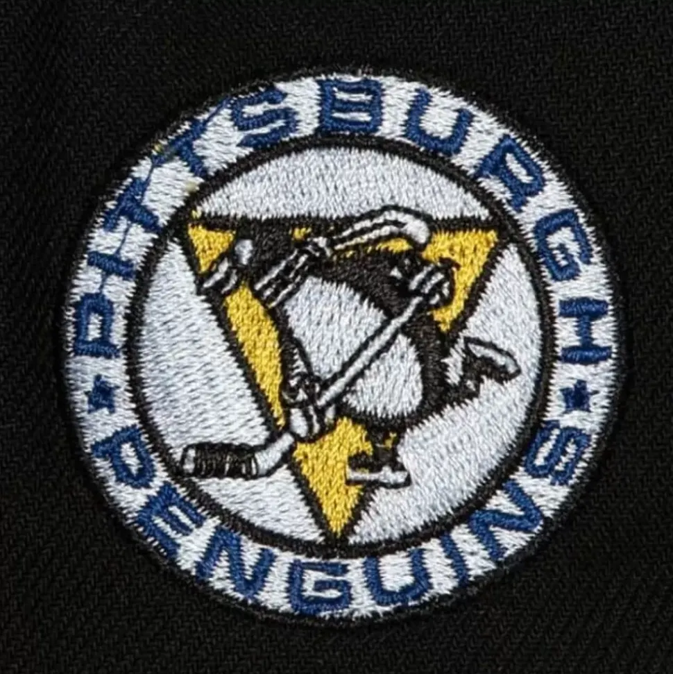 Vintage Script Snapback Pittsburgh Penguins