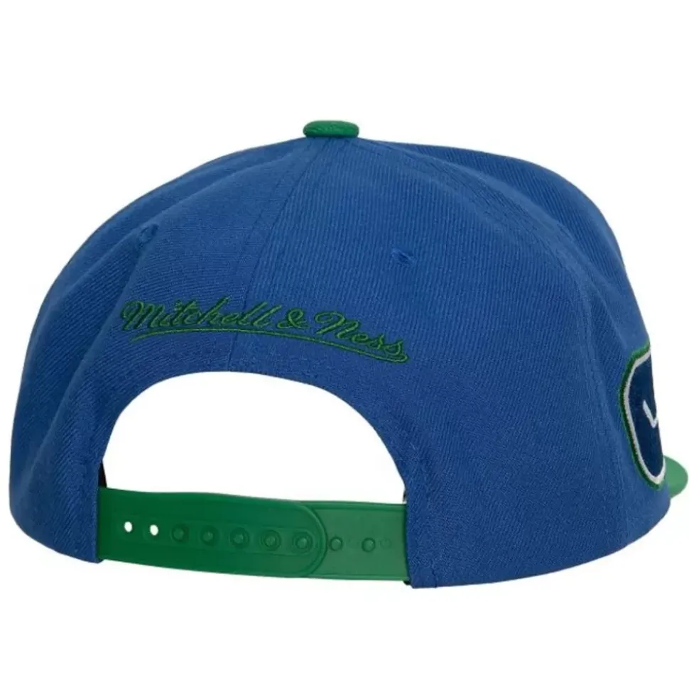 Vintage Script Snapback Vancouver Canucks
