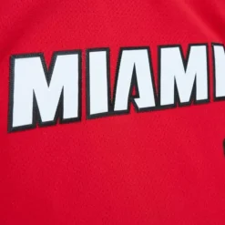 Womens N&N Crop Tank Miami Heat 2005 Dwyane Wade